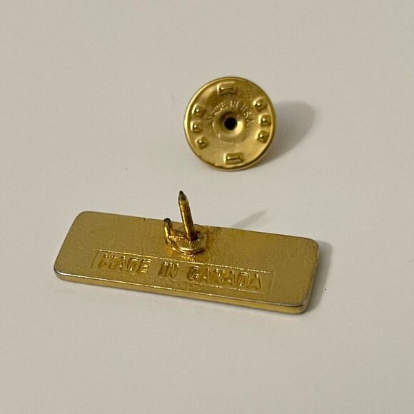 Vintage Shell Oil Company Lapel Pin Shell Helps - Picture 7 of 9